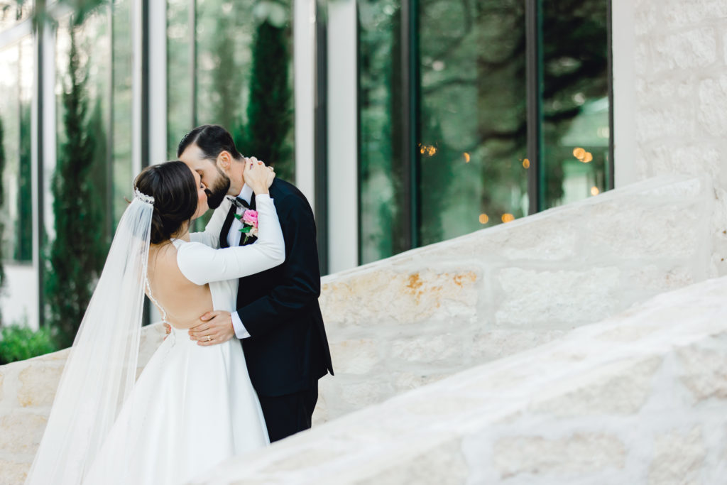 Romantic Kiss for the new Mrs.